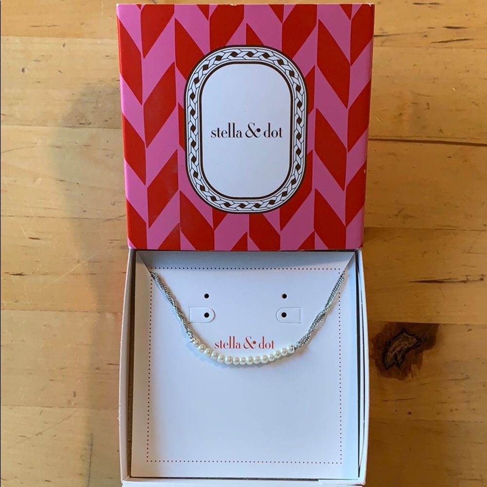 Stella & Dot Friendship Ties Love Bracelet